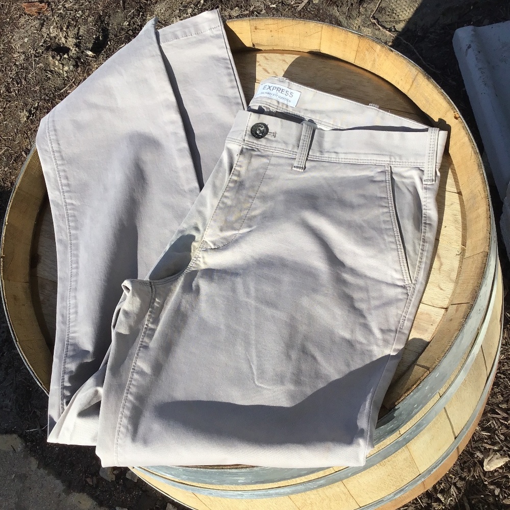 Express Men’s Light Gray Dress Pants Tailored Fit Business Casual Slacks 32